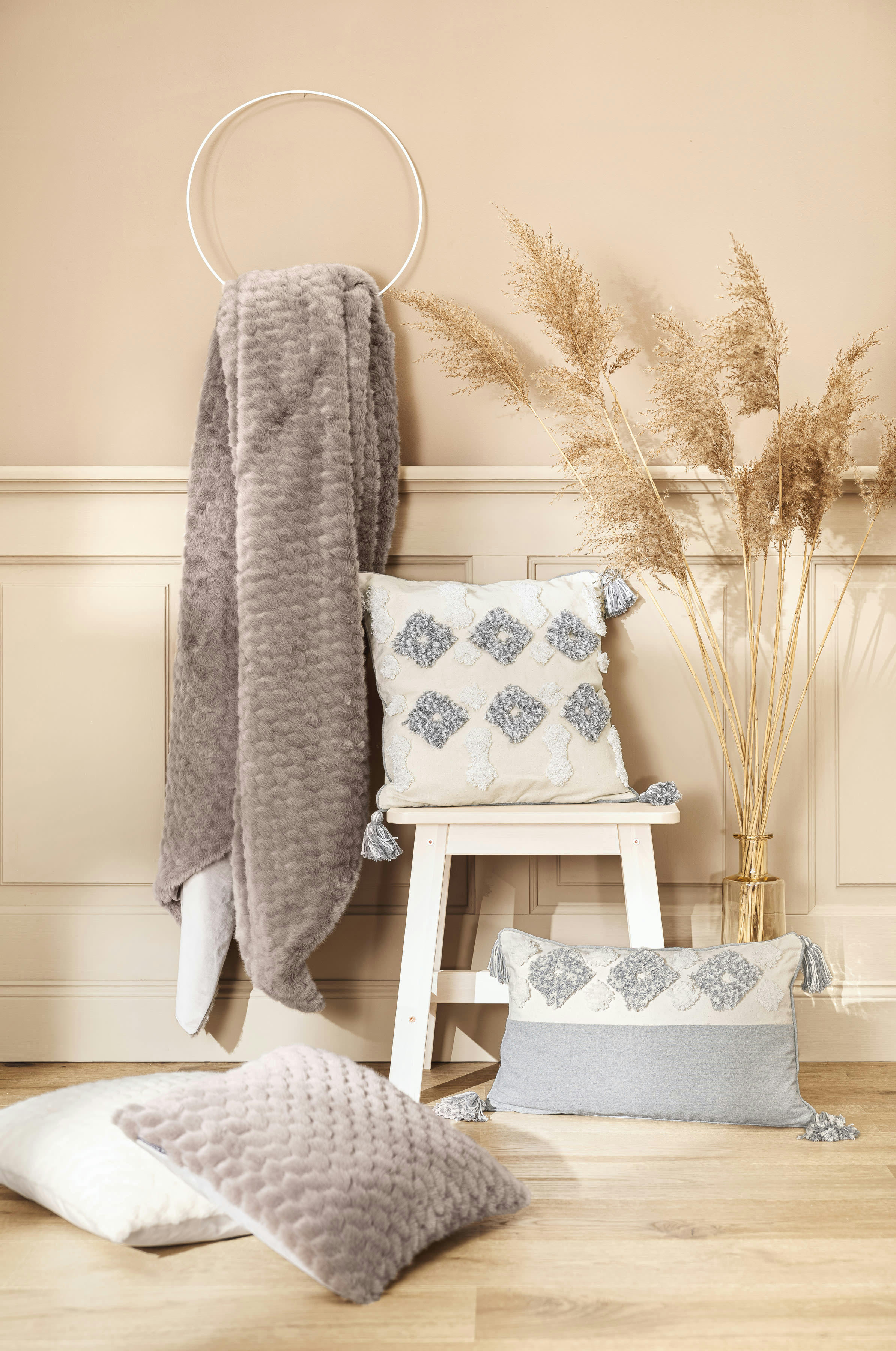 MINK - Housse de coussin fausse fourrure motif relief ivoire 40x40