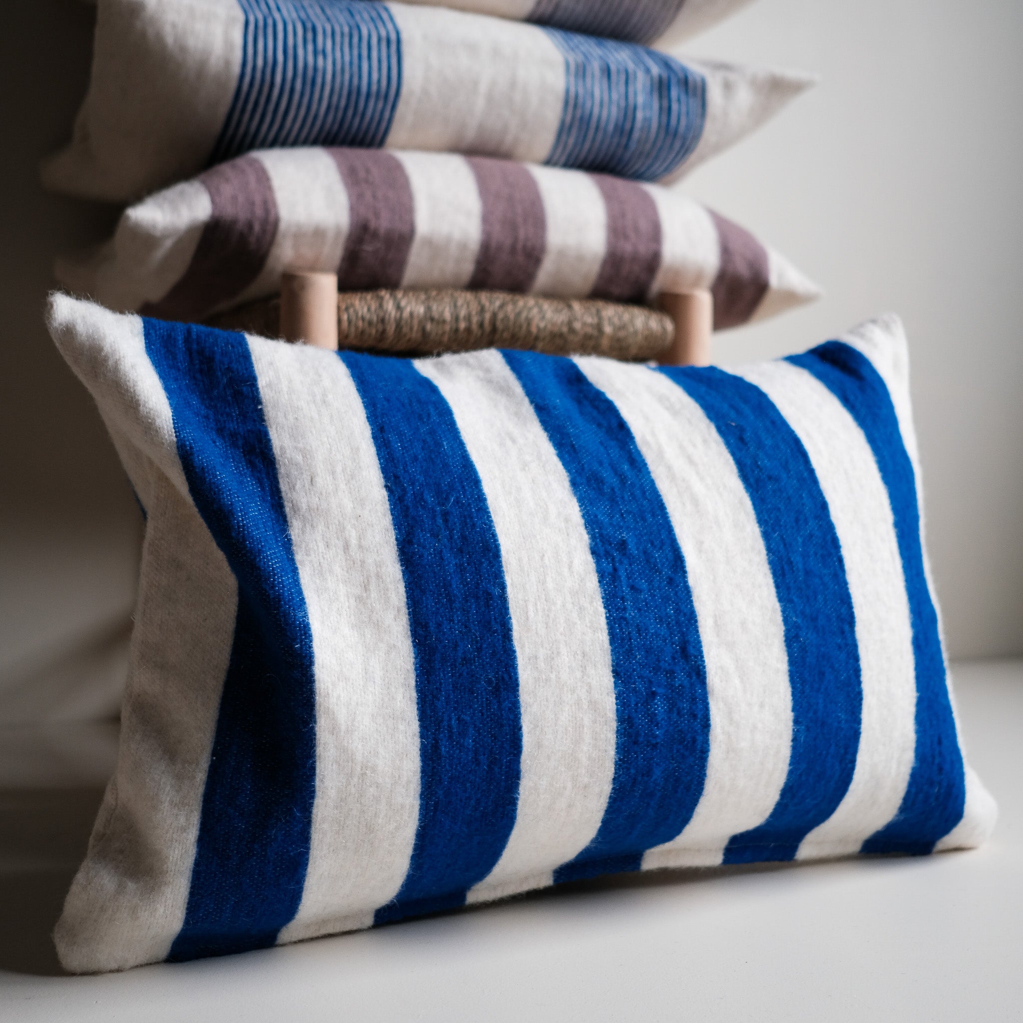 Household Hardware - kussen - Blauw - Brede streep