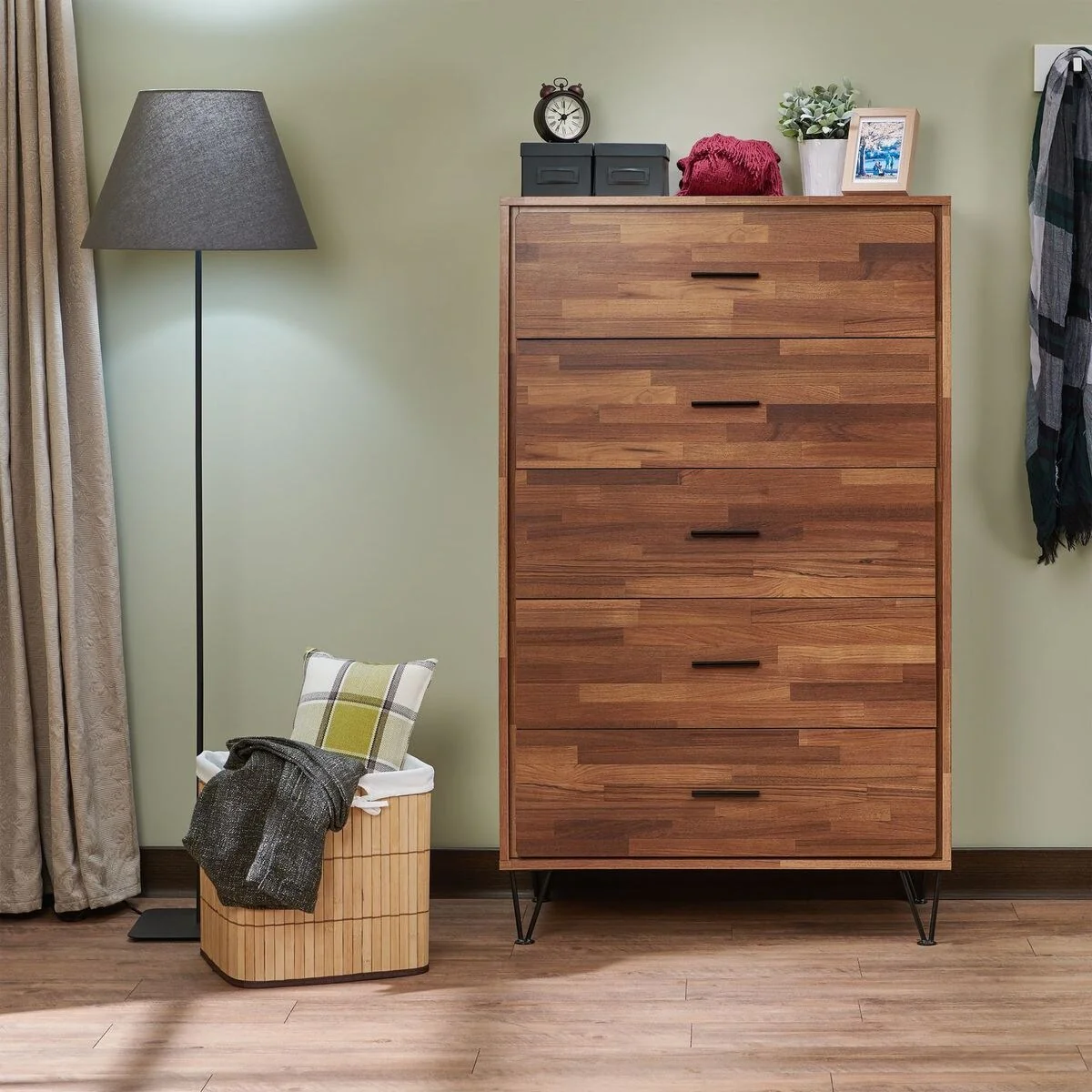 Deoss Chest in Walnut 97362