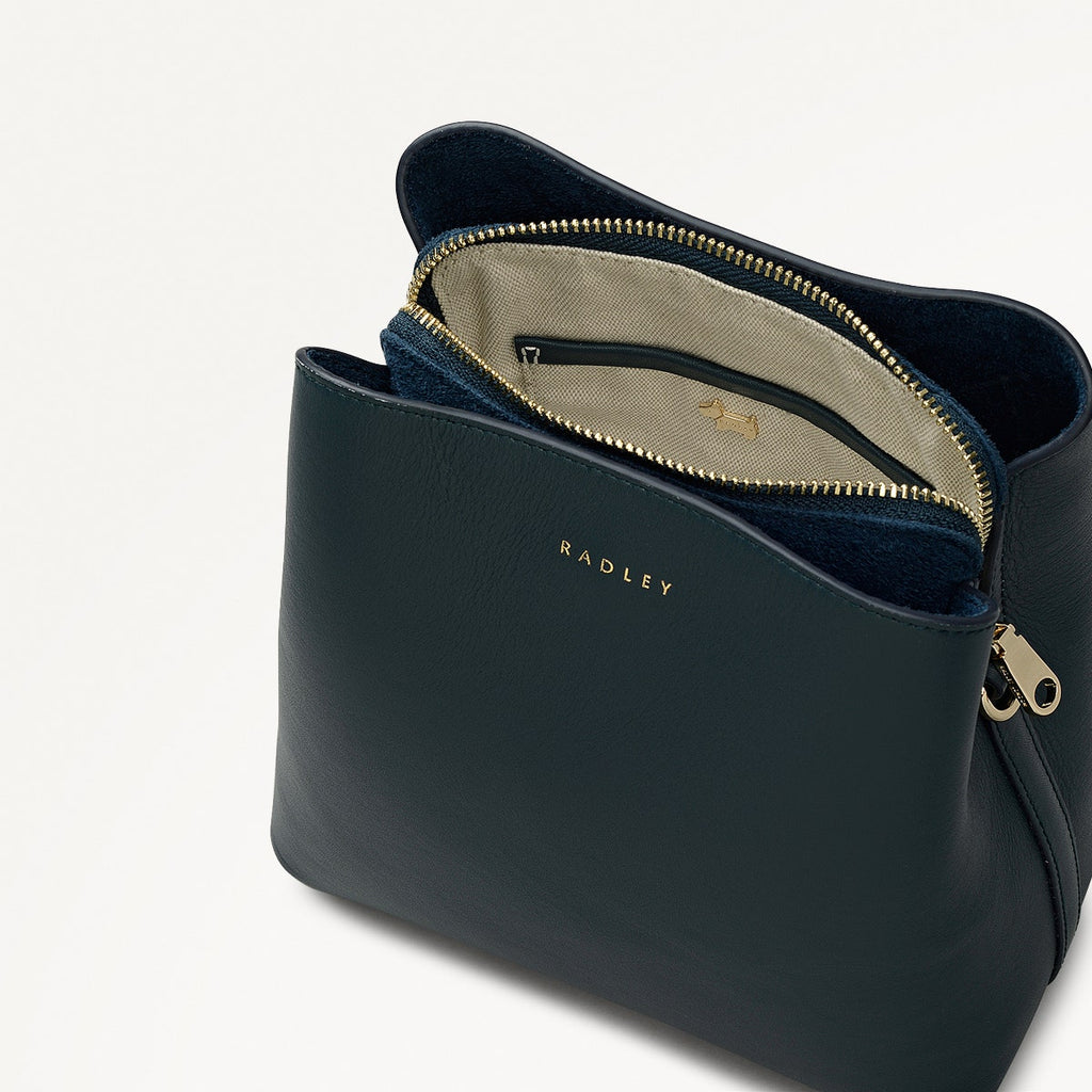 Dukes Place - Small Compartment Cross Body Bag