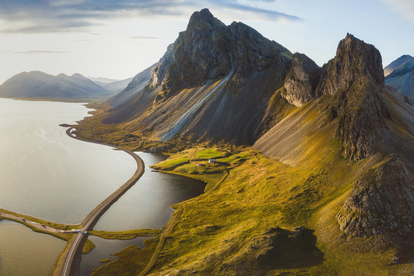 Fototapeta GÓRY Krajobraz Islandia Natura 90x60cm