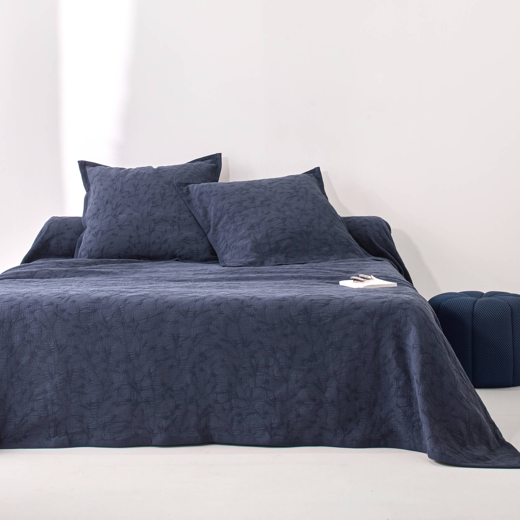 Jeté de lit jacquard gaufré "feuillage"