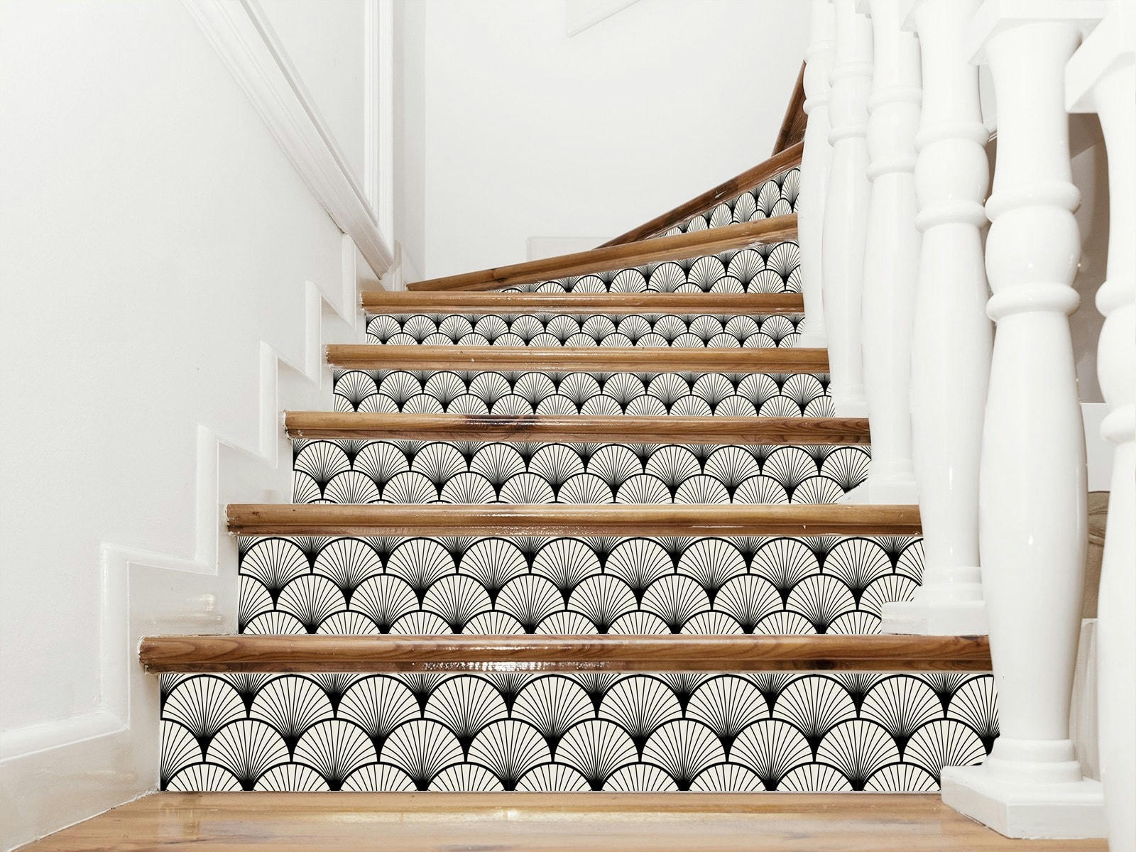 - Contremarches adhésives seigaiha noir 20cmx4m