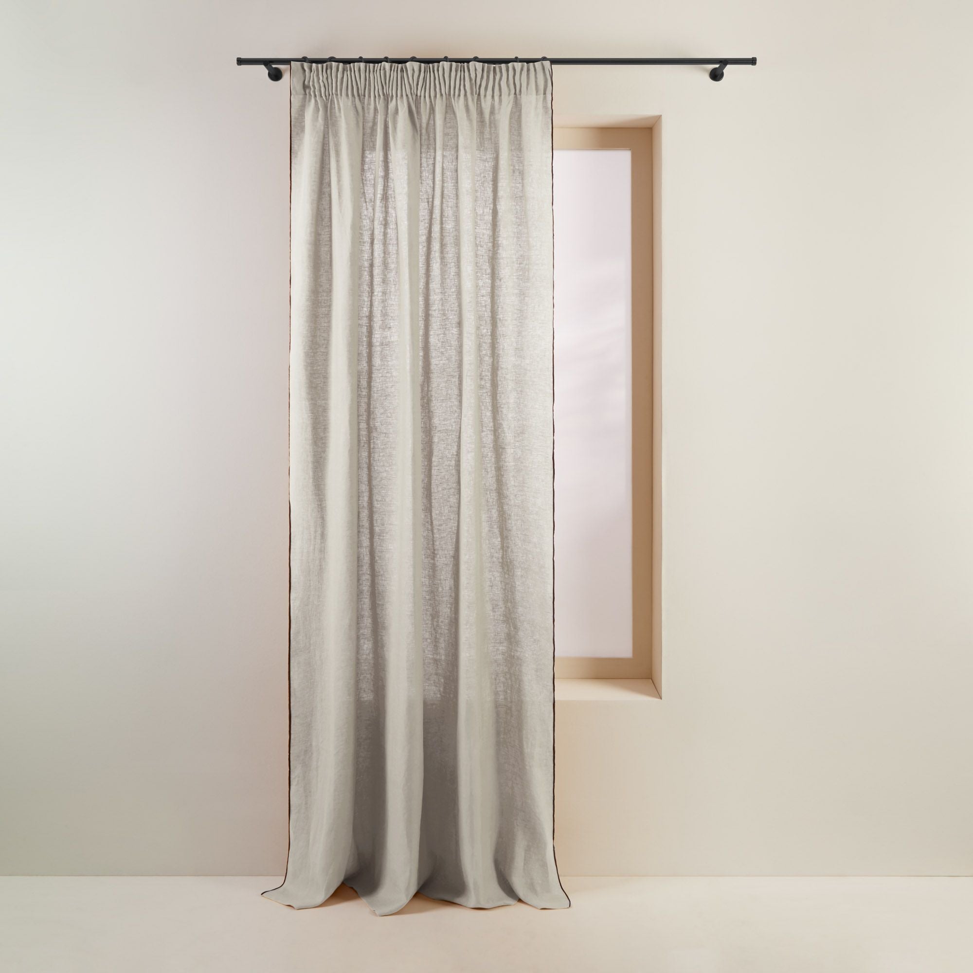 Madura Gordijn Carlina kalksteen en zwarte hommel 200x280 cm