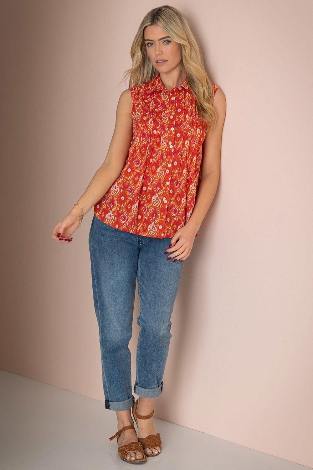 Klass. Sleeveless Printed Button Top