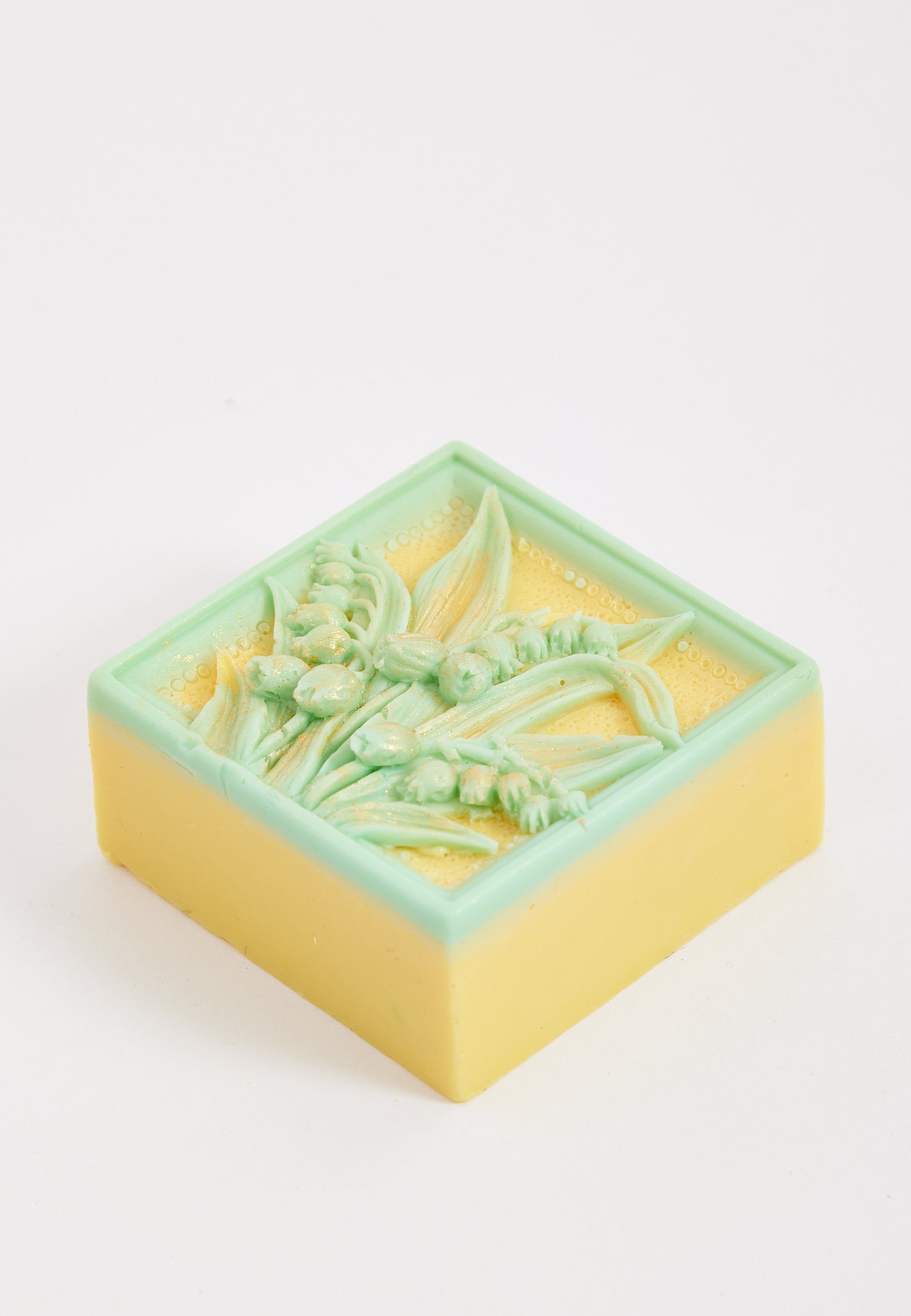 Liquorish Yellow and Blue Lilly Valley Floral Soap