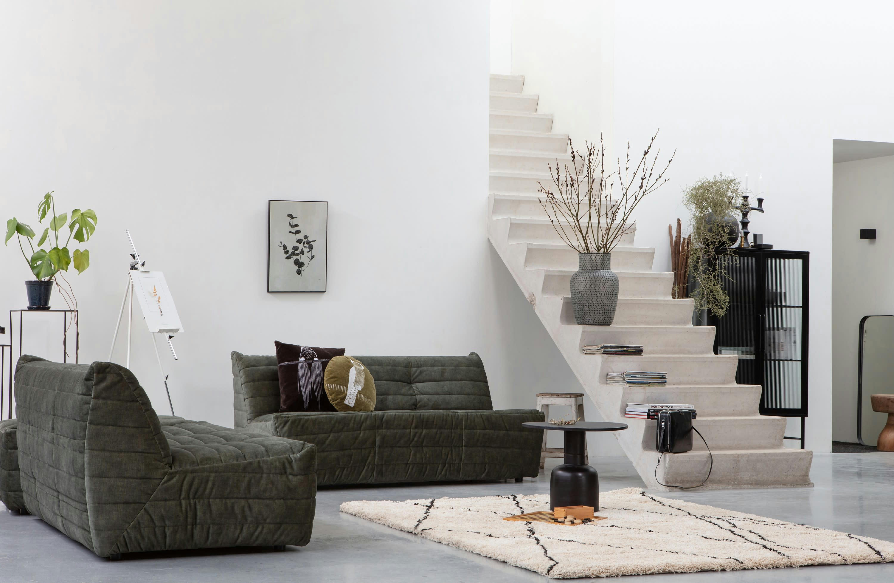 ACE - Vase en verre noir H45