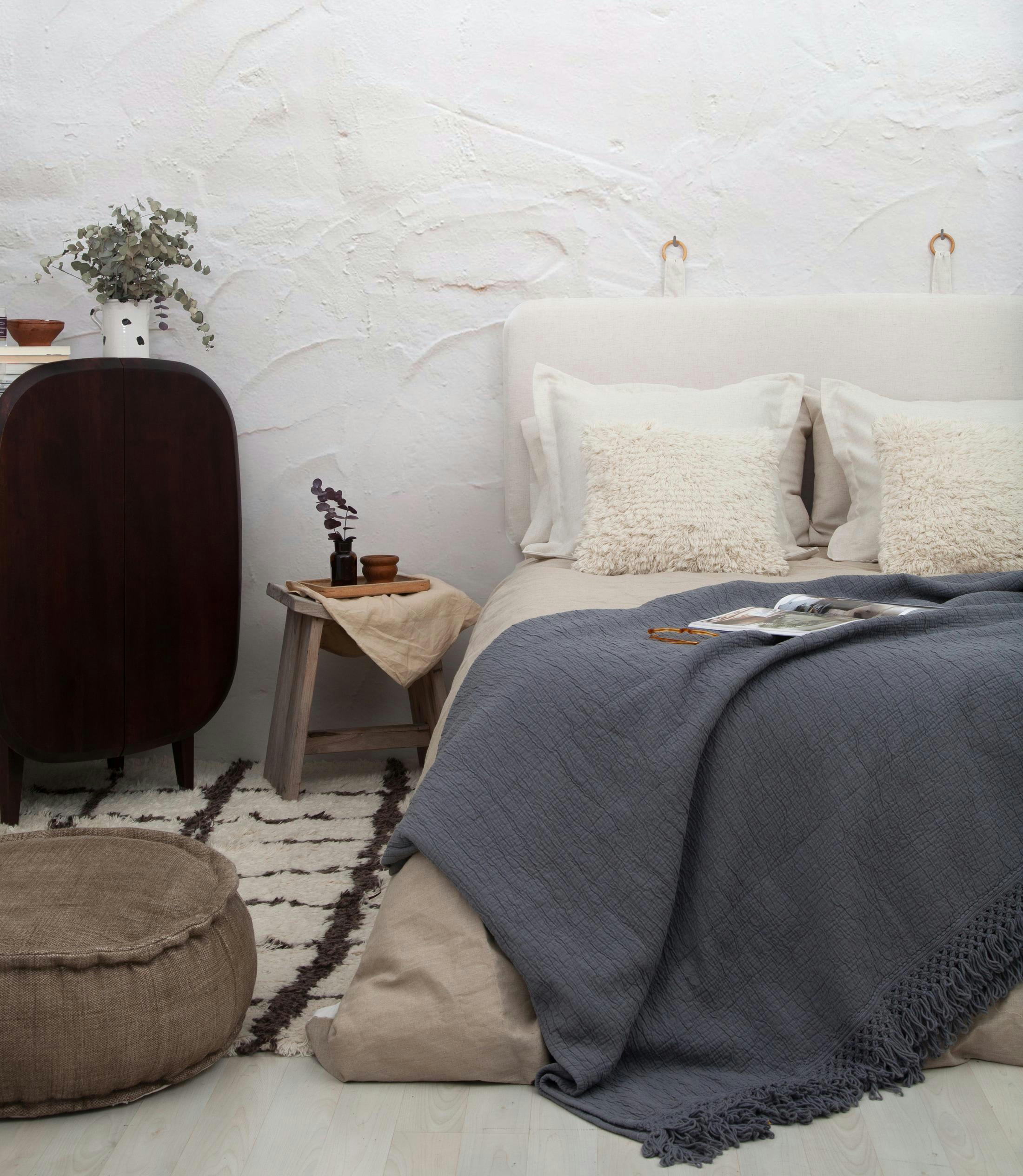 TEXTIL - Tête de lit en lin et mousse naturelle.