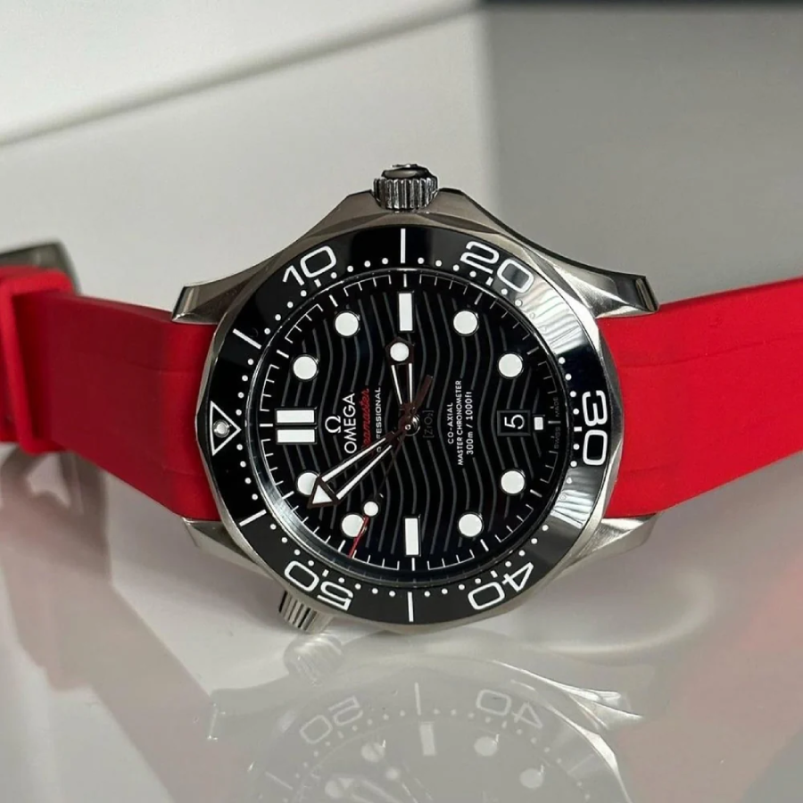 Omega – Seamaster –  Rubber Strap – Red