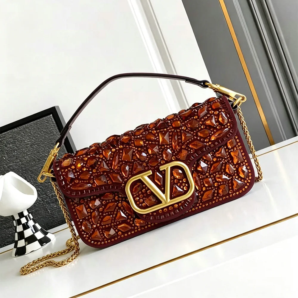 Valentino Garavani (7A regular version)