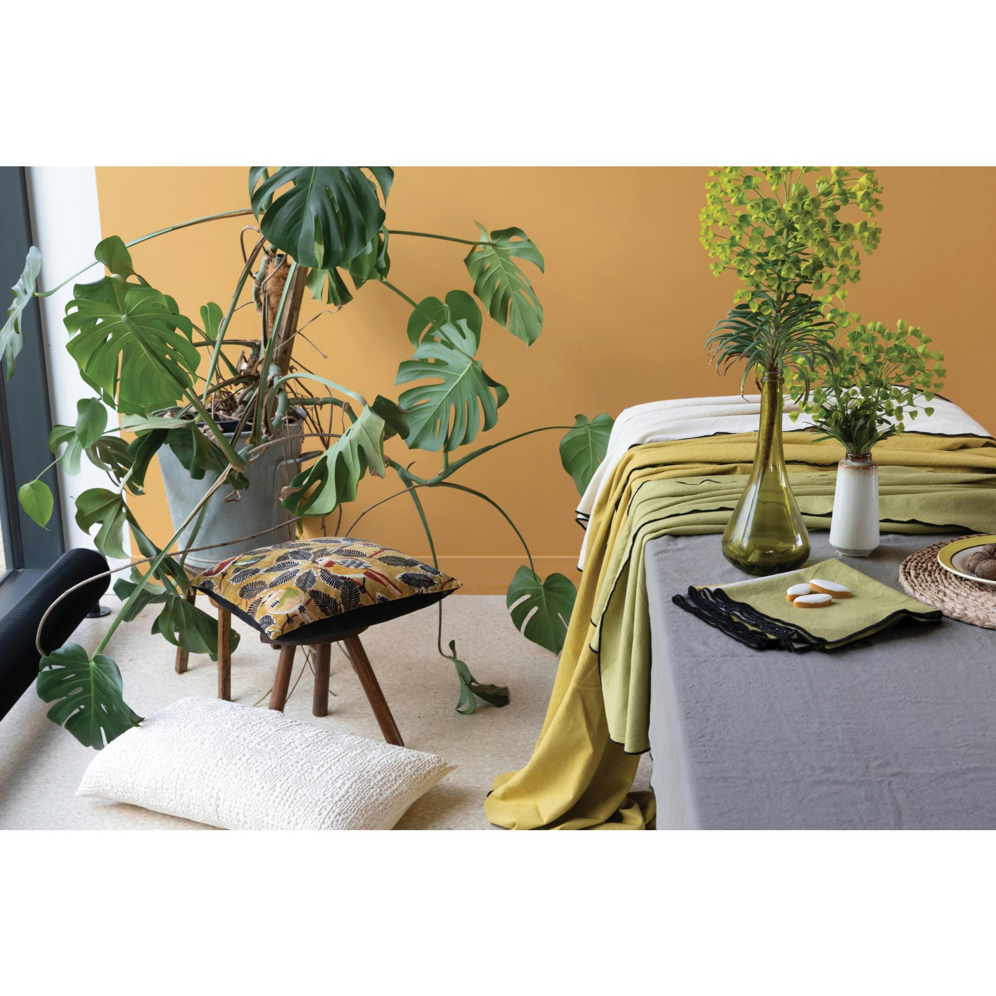 GRACE - Nappe recyclée  en coton kaki 140 x 140