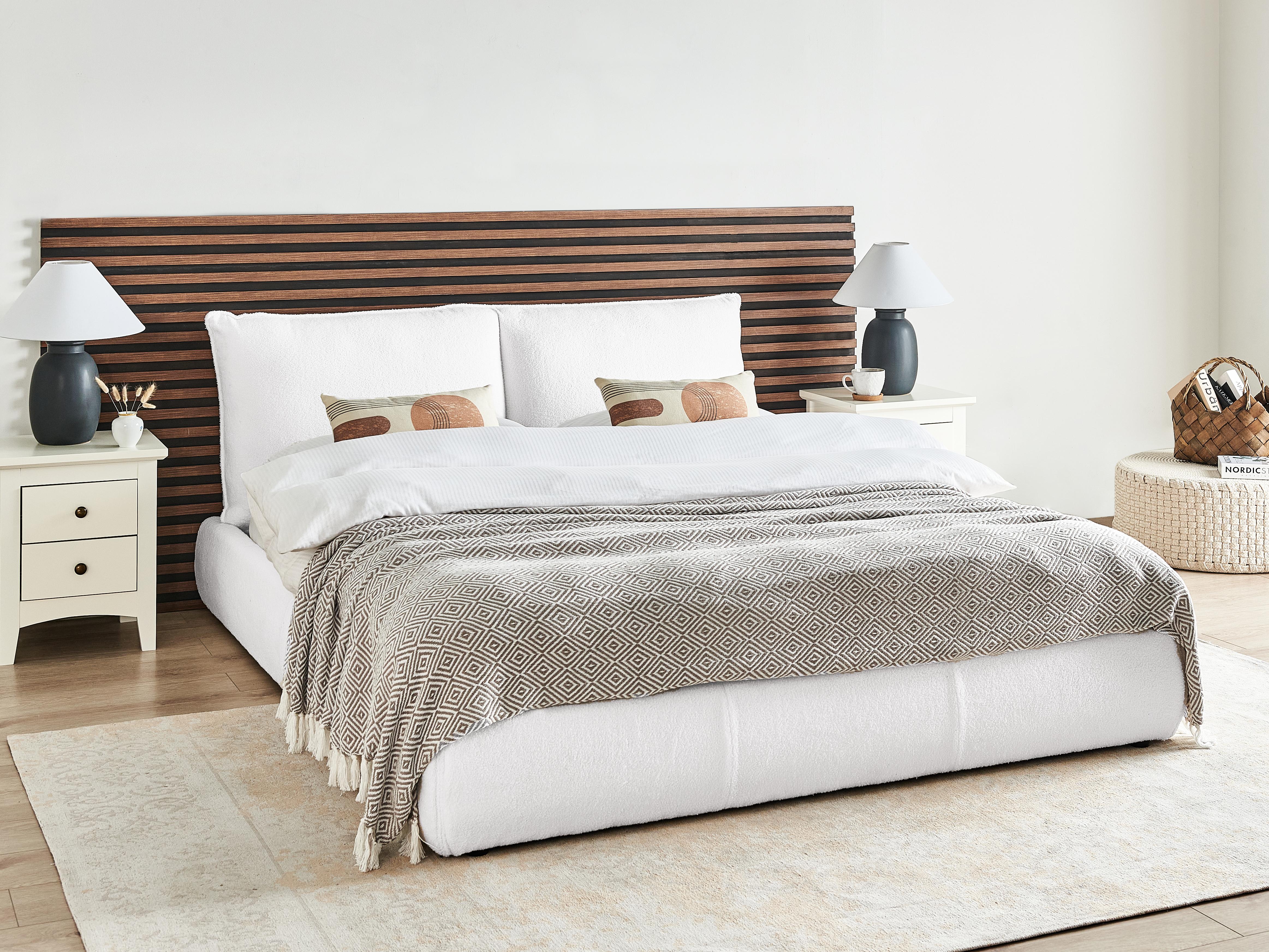 Bed Boucle VINAY 160 x 200 cm (EU King Size) White