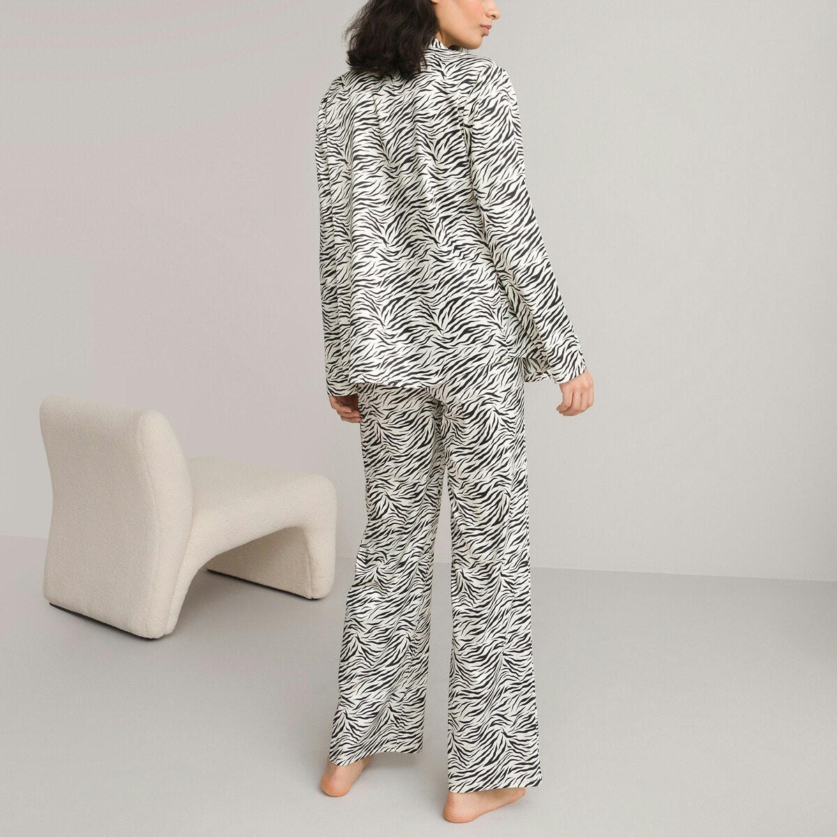Pyjama en satin, motif zèbre
