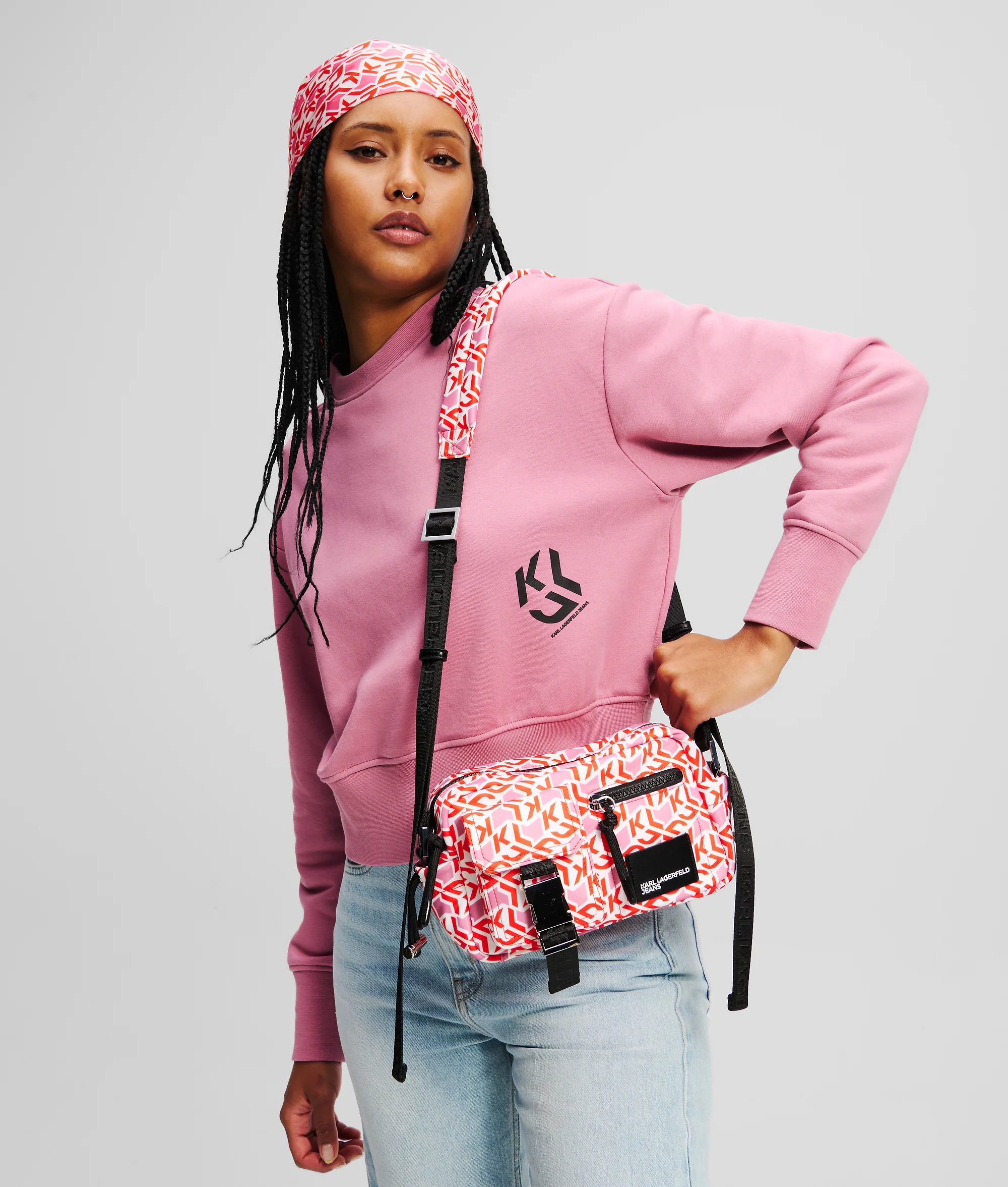 Sac bandoulière fonctionnel en nylon monogram