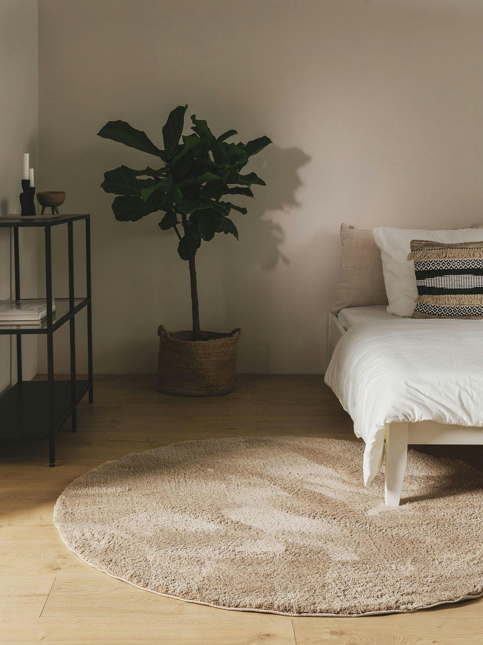 SODA - Tapis à poils longs rond beige D 120