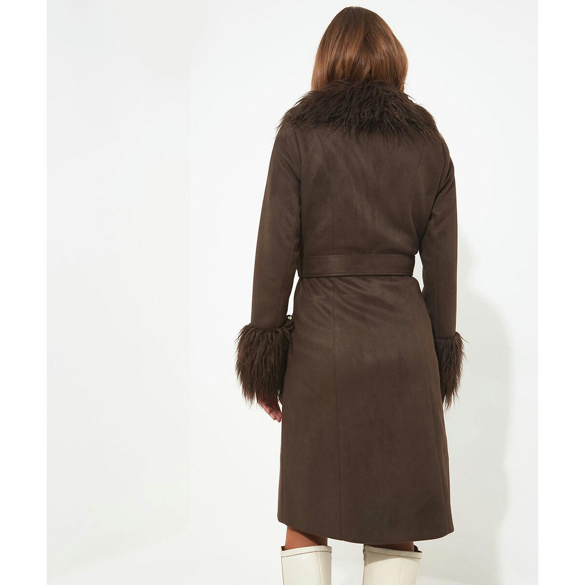 Manteau long boutonné imitation fourrure