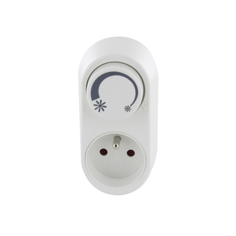 Prise avec dimmer 16 A 200 W CHACON