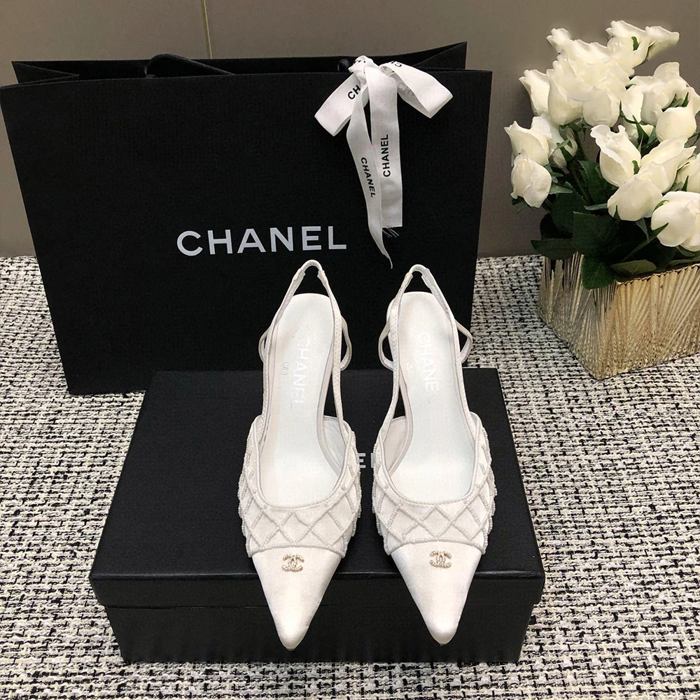 CHANEL Vintage Double C Pointed Toe Heels