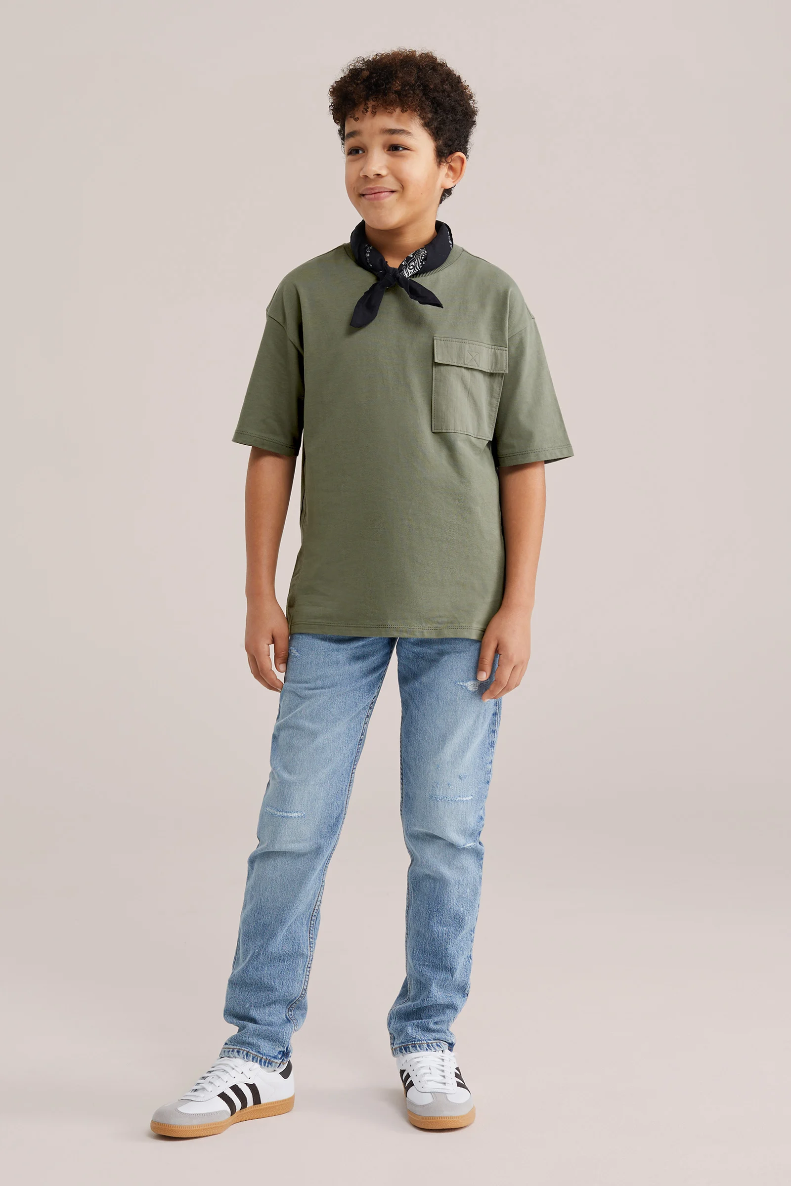 Jongens T-shirt met contrasterende borstzak