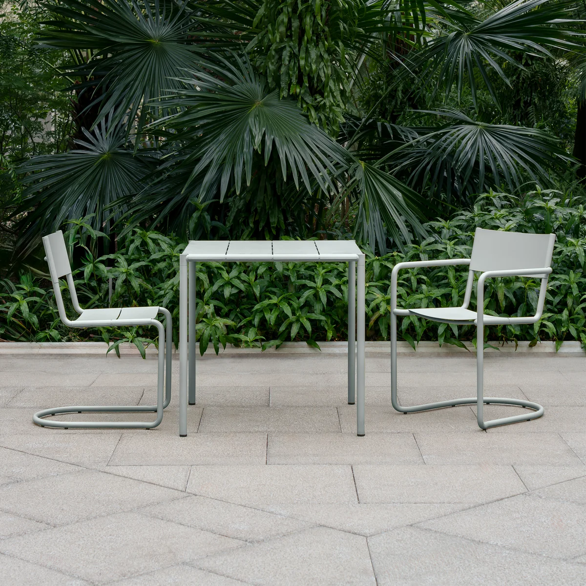 NINE - Sine Gartenarmlehnstuhl