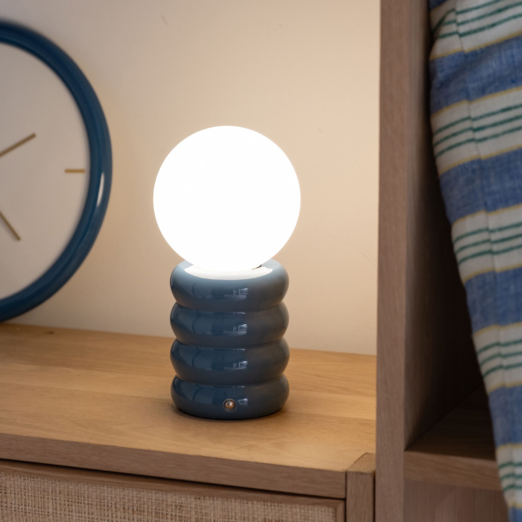 URANIA - Lampe à poser en céramique - bleu