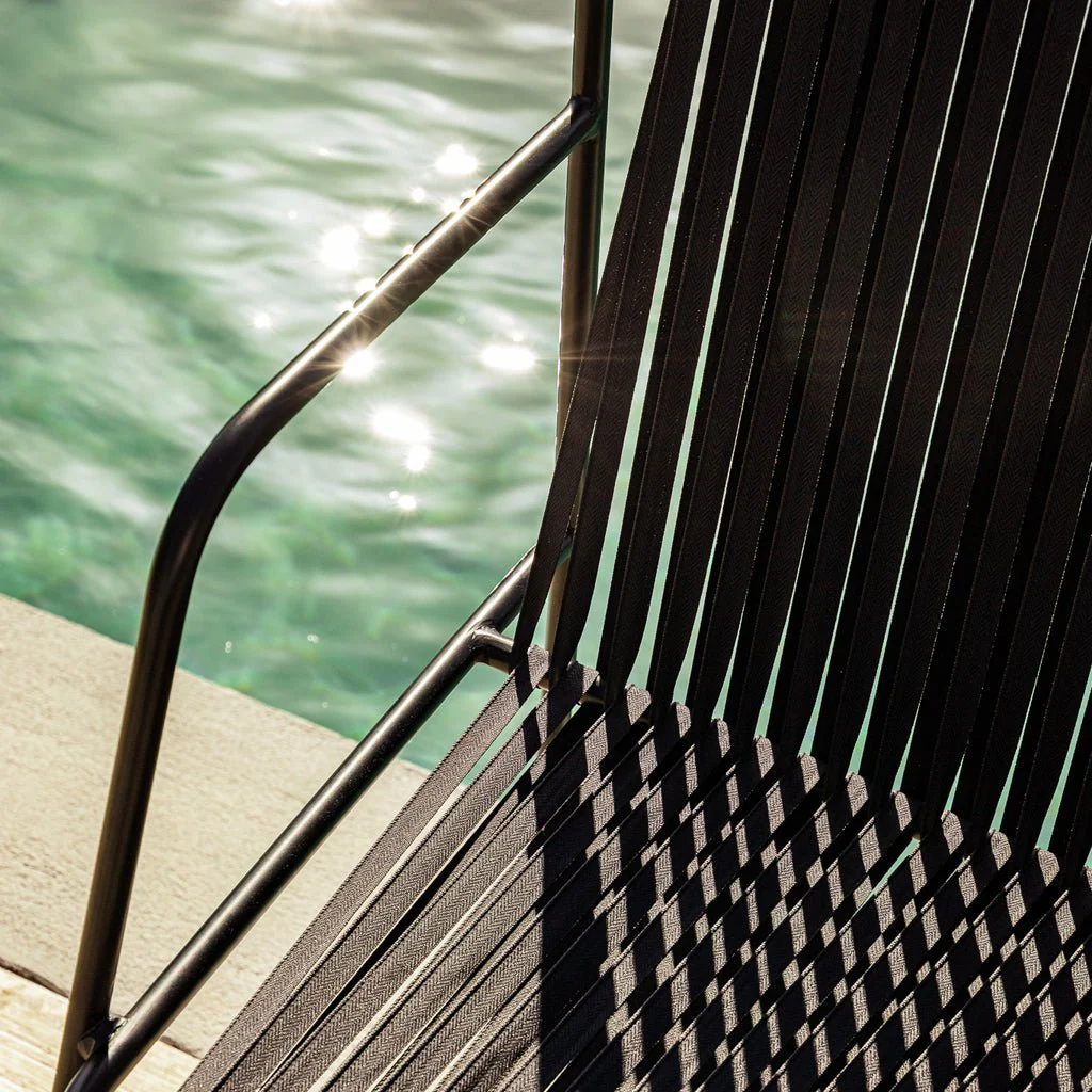 Cadeira de Metal Fitas Preta TULUM