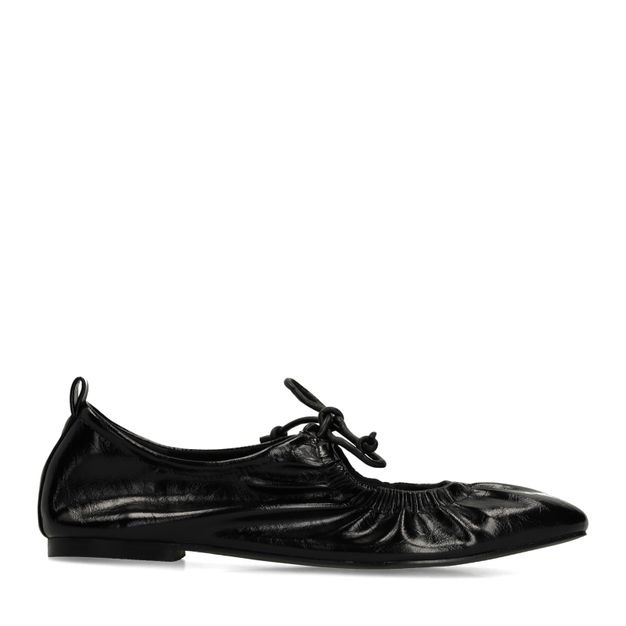 Zwarte ballerina's met veters