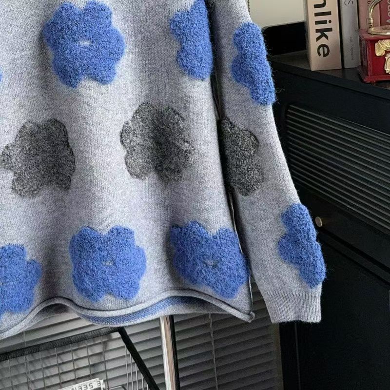 PEACH ACCESSORIES 3D Floral Knitted Hoodie Sweater