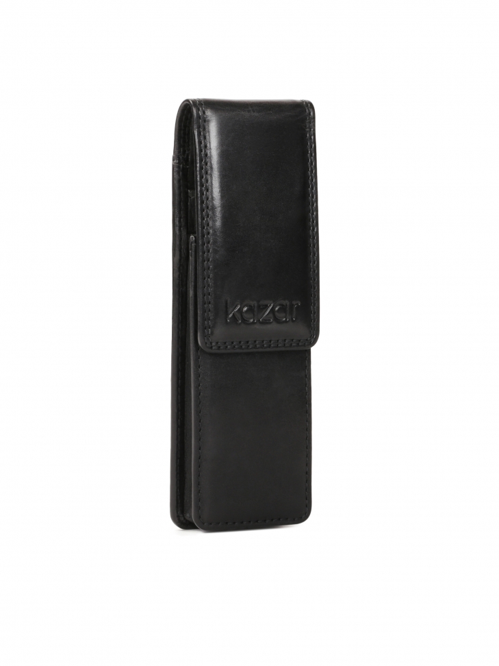 Men's handy leather bag in a compact size