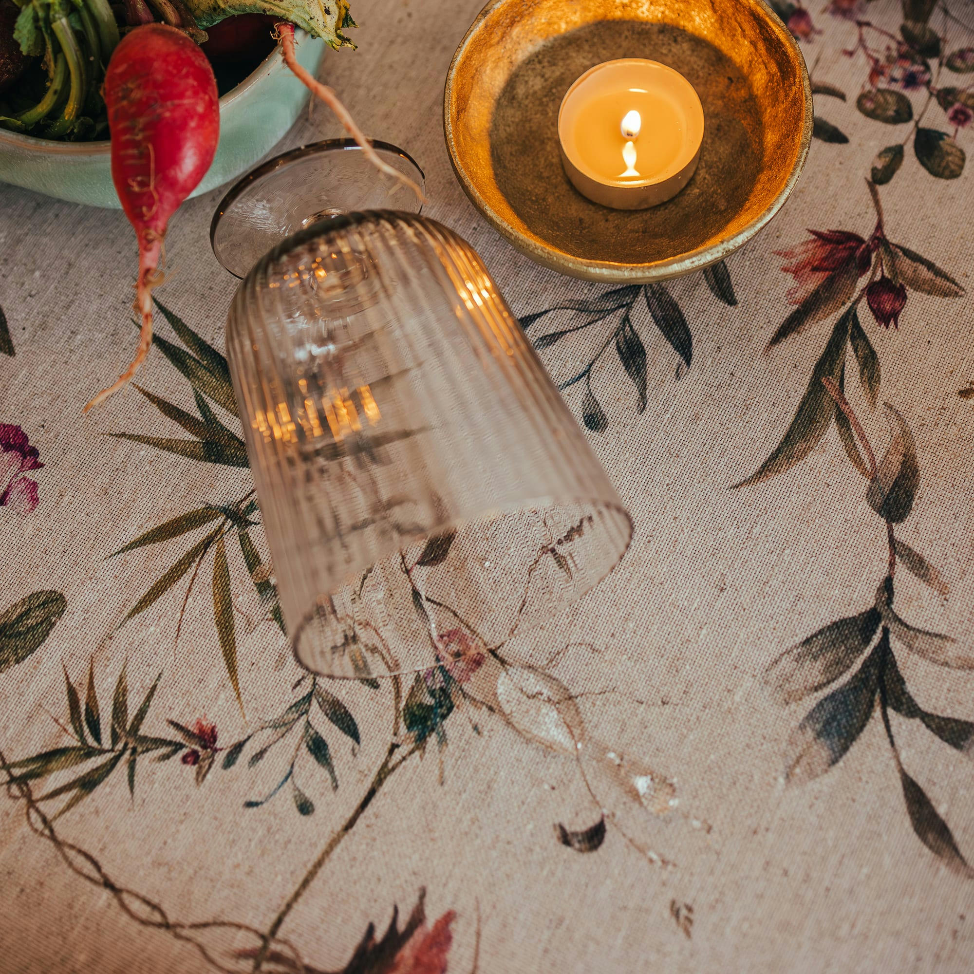 PAULETTE VERDE - Nappe en lin antitâche imprimée floral verde 140x300 cm