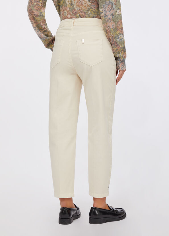 Pantaloni balloon con bottone gioiello