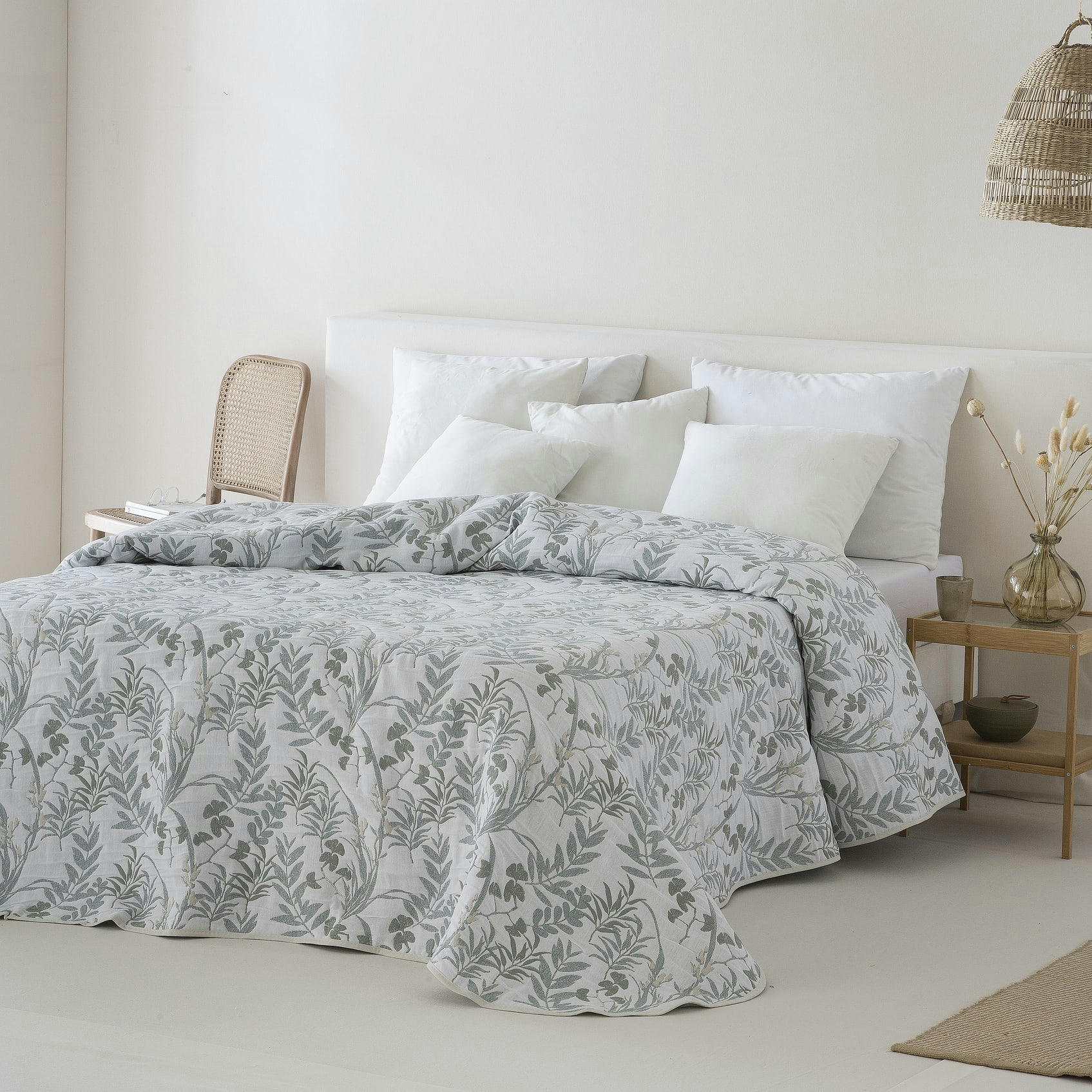 ALESSIA - Couvre lit en coton bleu 235x270