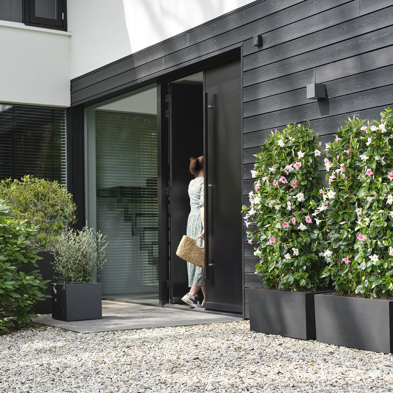 elho Vivo Next Plantenbak B 80 cm - Zwart