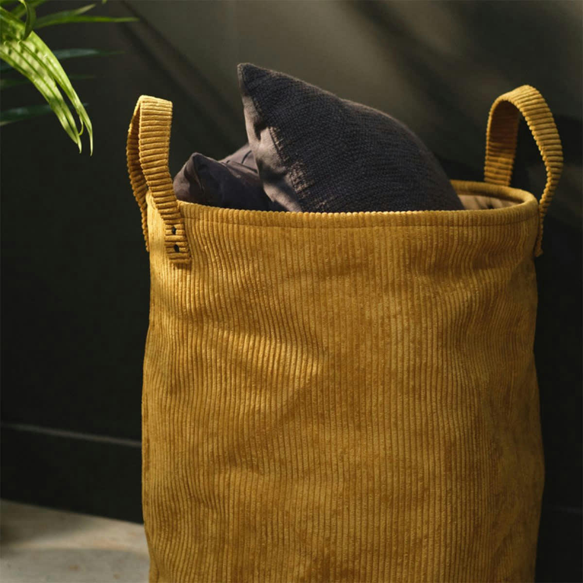 COZY - Corbeille à linge en velours côtelé bronze