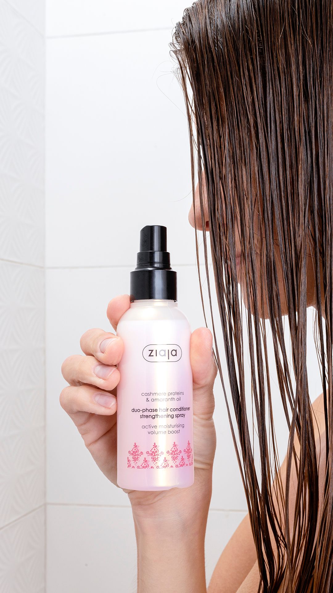 Ziaja Cashmere & Amaranth Oils Duophase Hair Strengthening Spray 125ml
