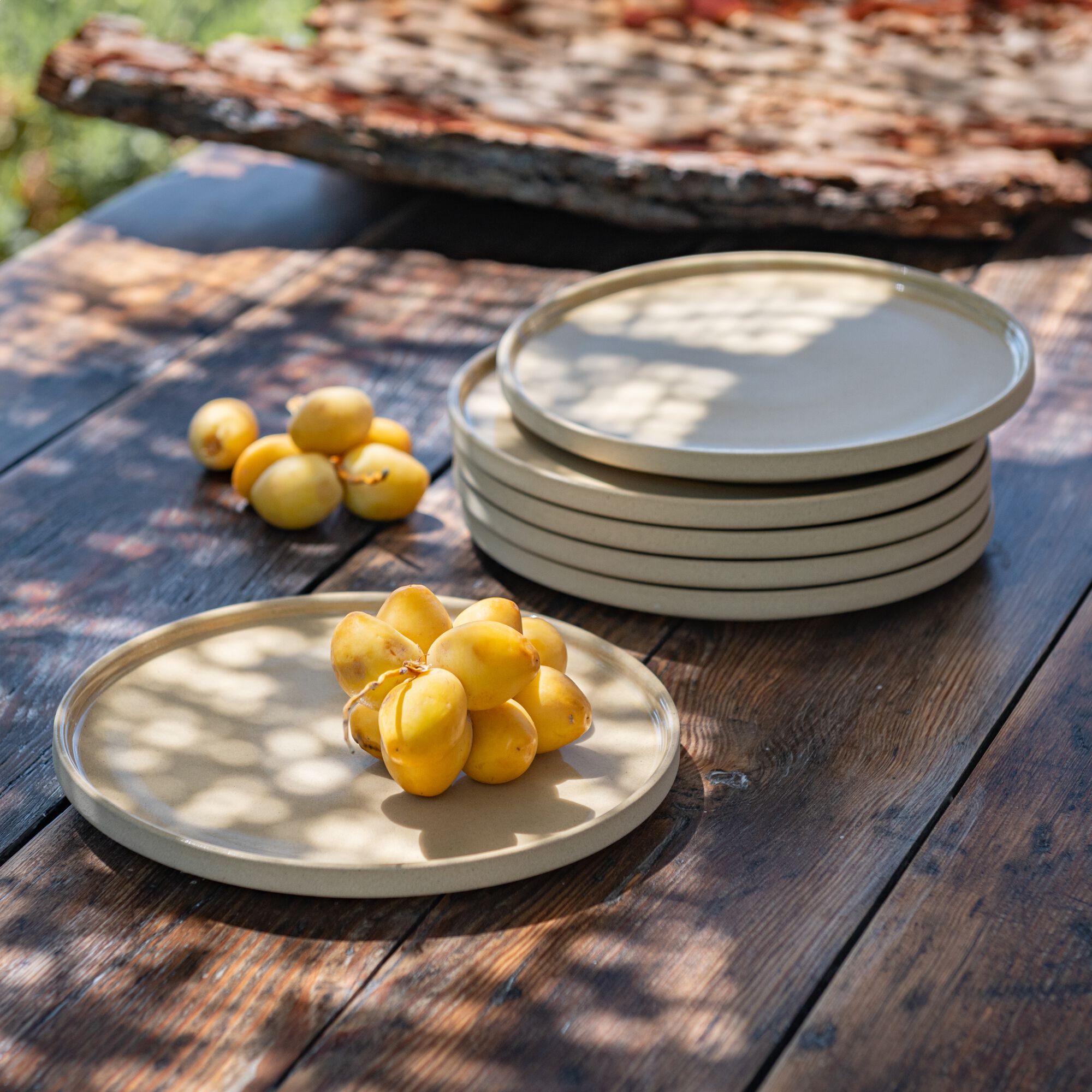 SUGITON - Assiette à dessert mouchetée en grès D20cm - beige