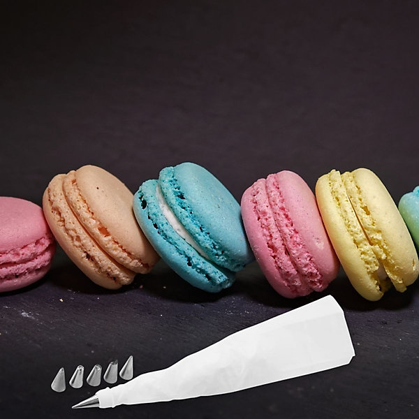 Ensemble de 2 Poches à douille et 6 embouts en inox 33 cm Zenker Smart Pastry