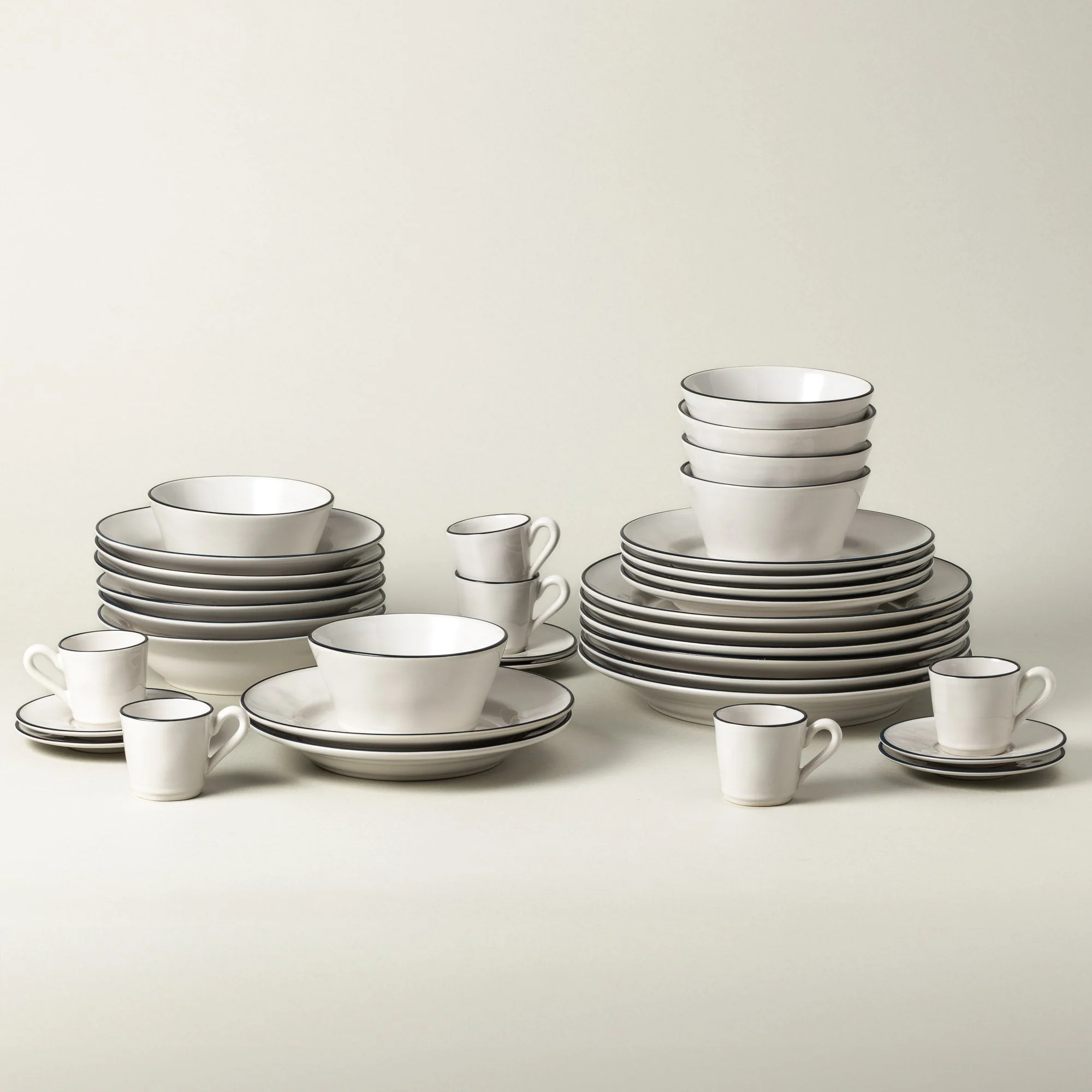 30-Piece Dinnerware Set with Coffee Cup and Saucer Beja