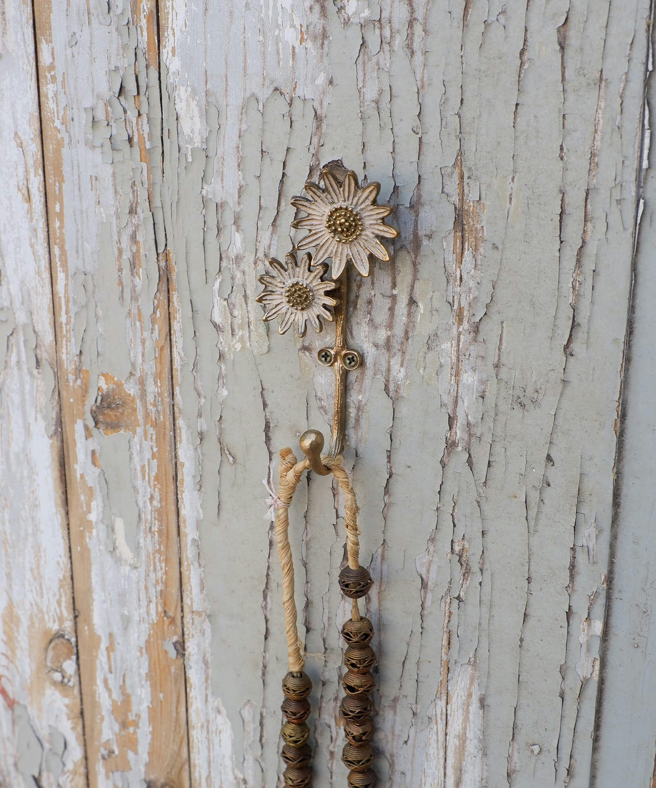 - Crochet mural en forme de fleur L6cm