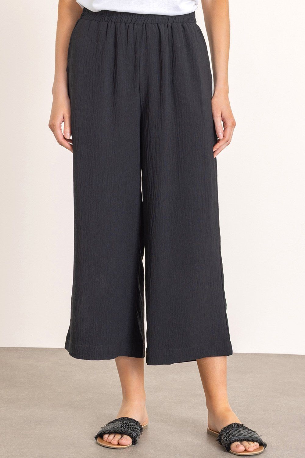 Klass. Cropped Wide Leg Pull On Trousers