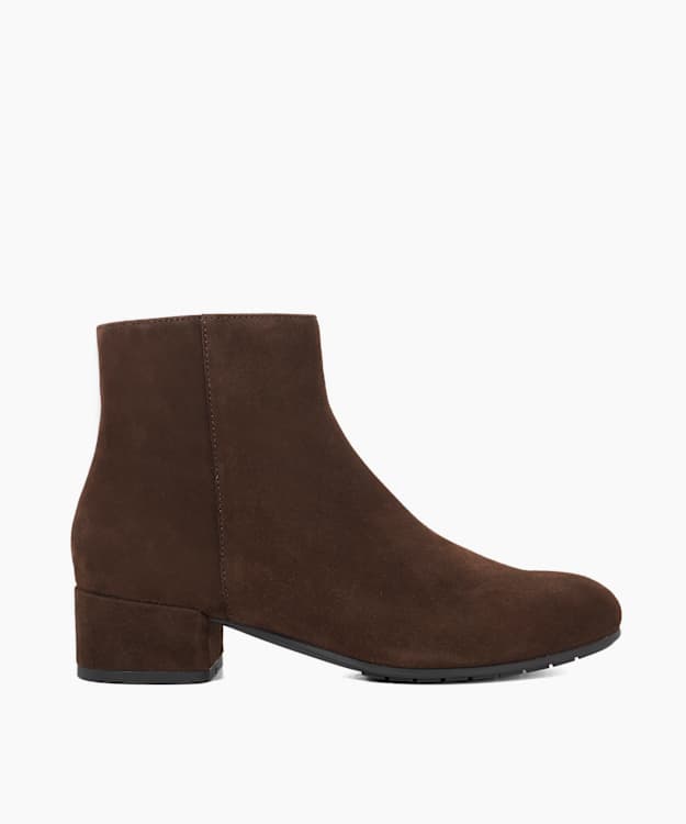 Pippie Brown - Low-Heel Ankle Boots