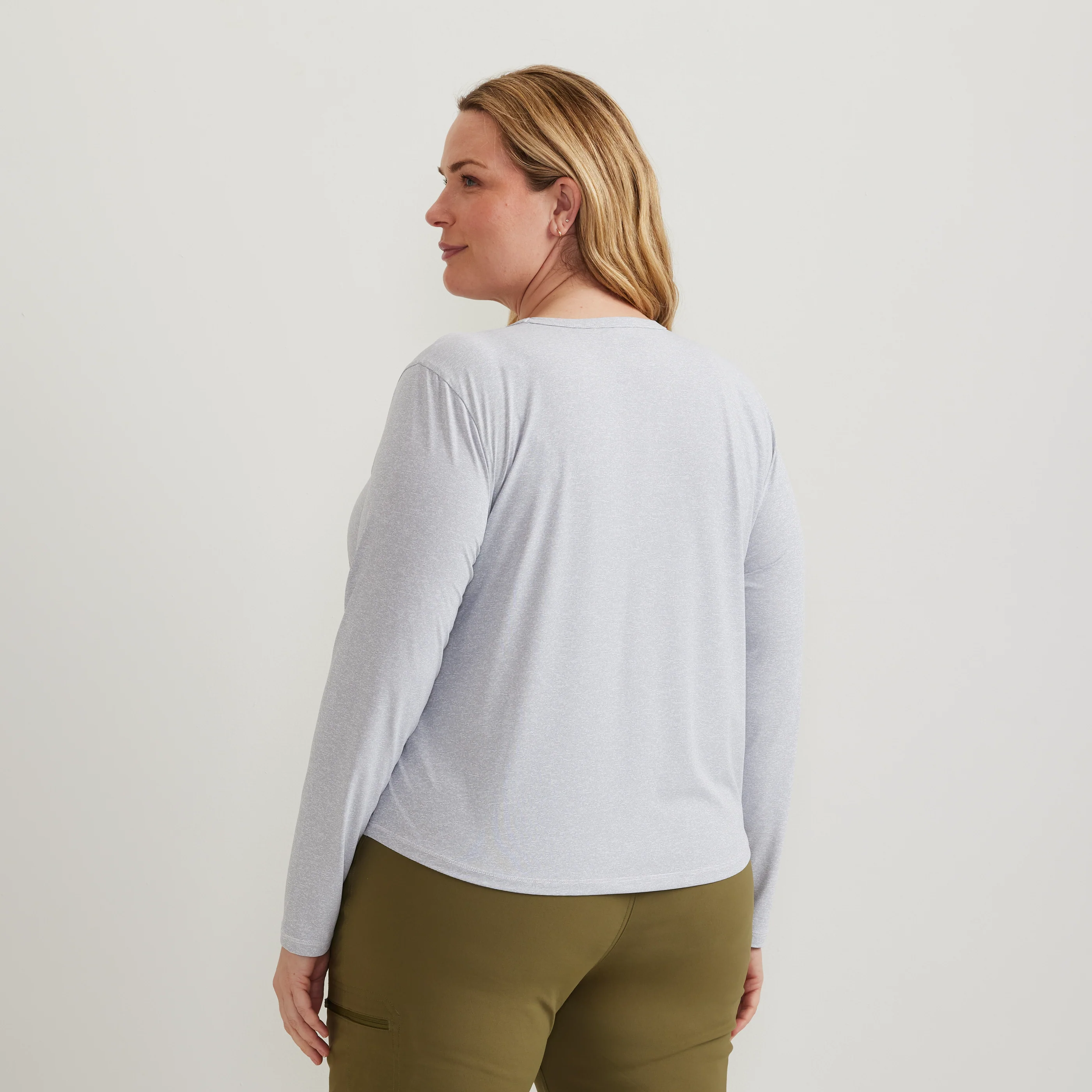 Women's Trek Light Hike Long-Sleeve Crewneck T-Shirt