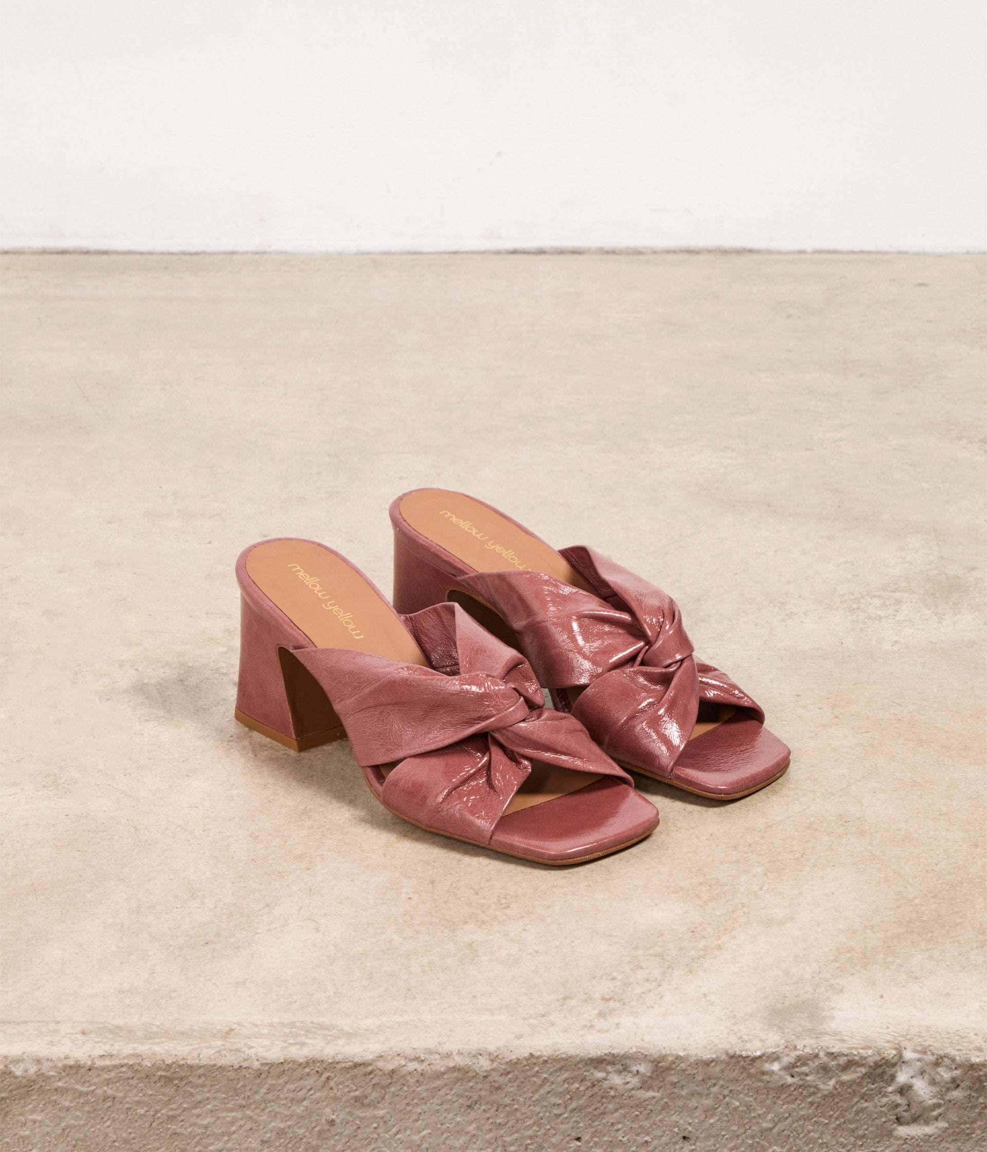 Mules vernies roses Clotilde