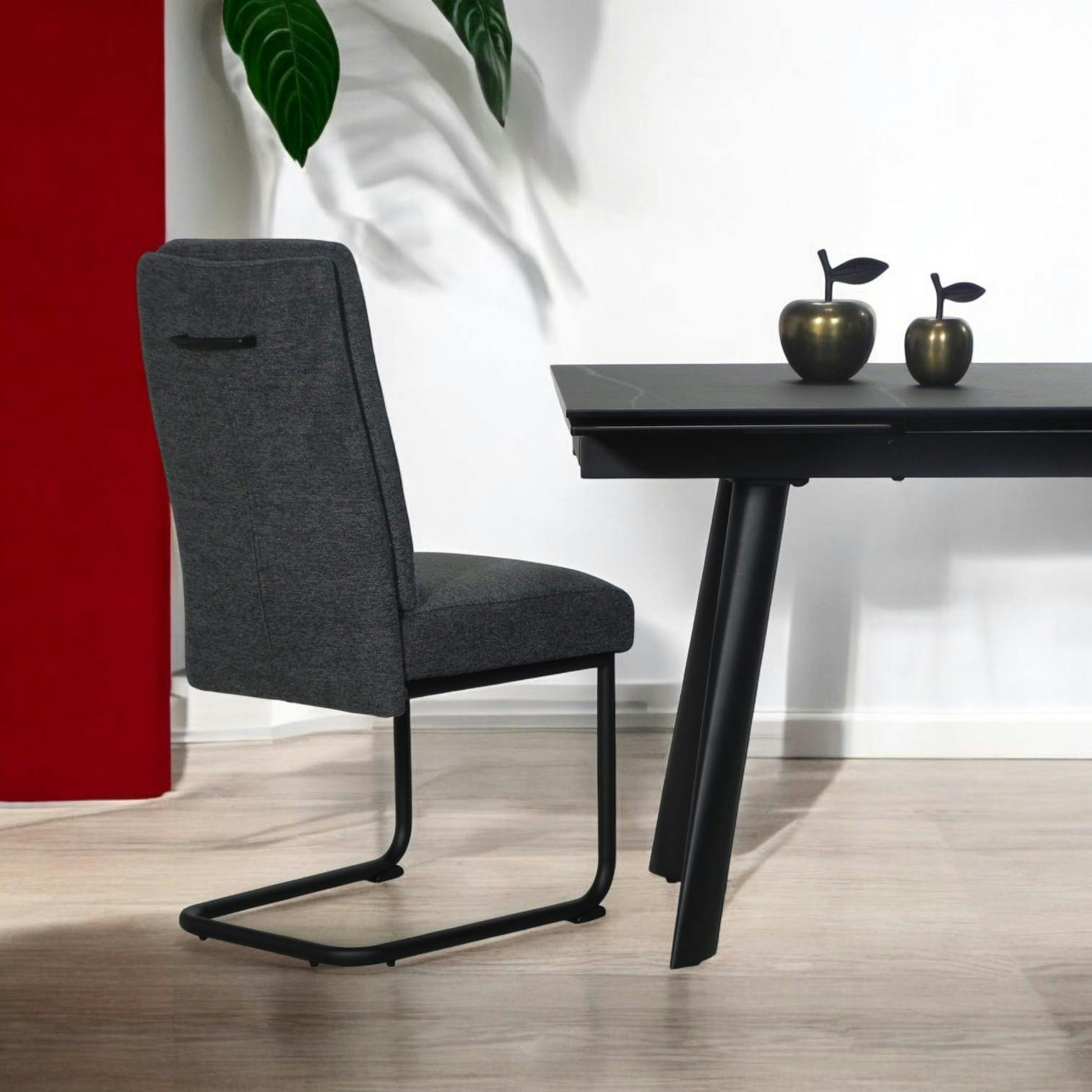 Chaise à dossier haut en tissu anthracite (lot de 2) LOMBARDIE