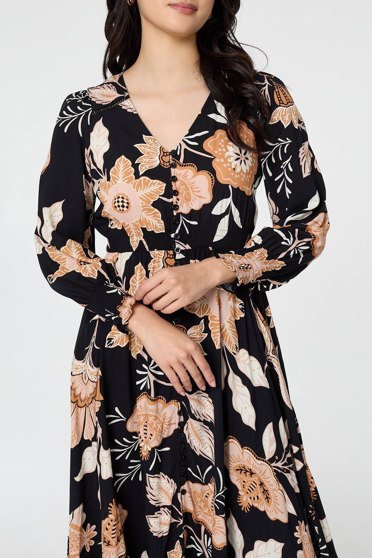 Izabel London Leaf Print Long Sleeve Maxi Dress