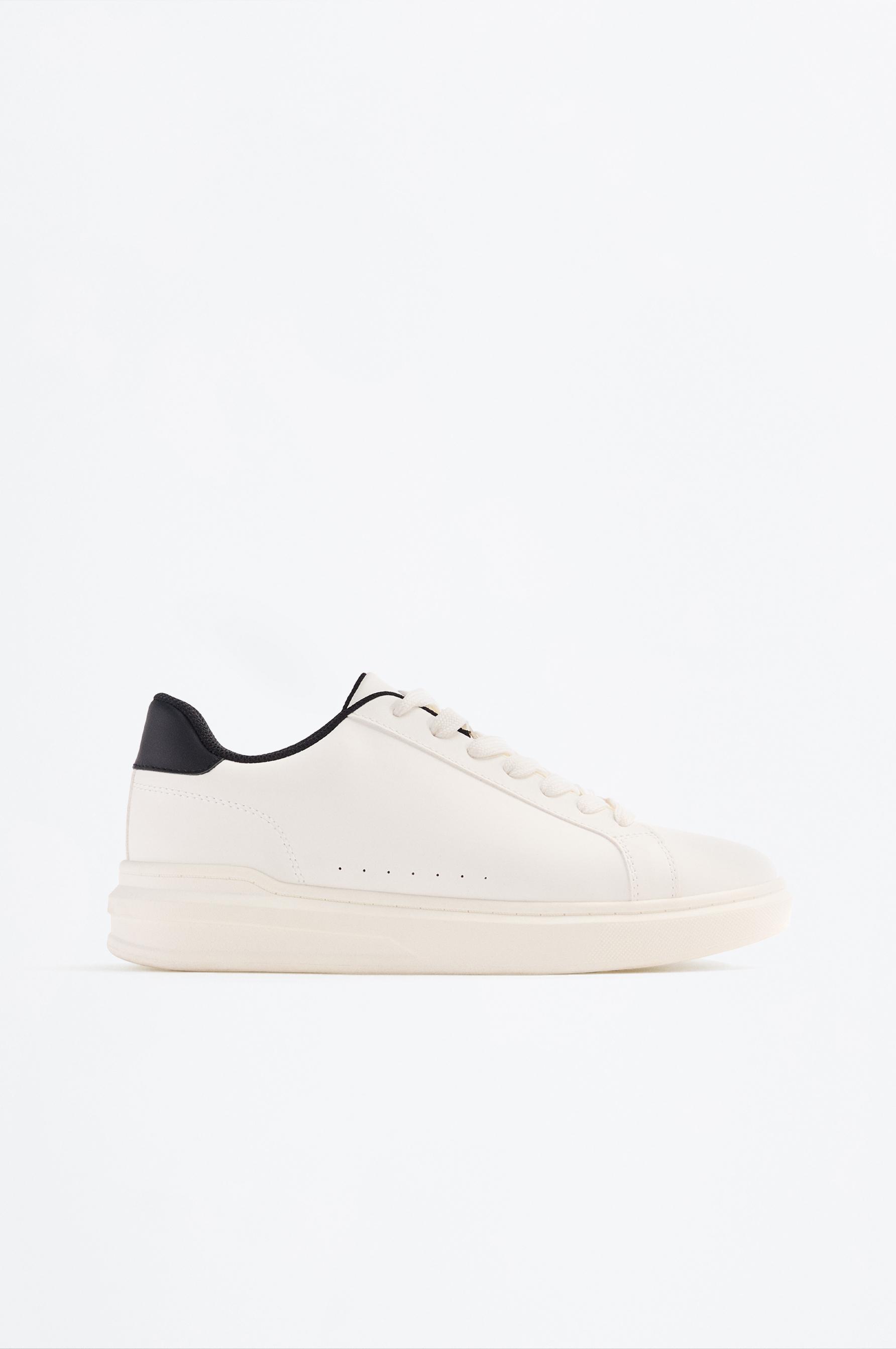 Zapatilla casual volumen