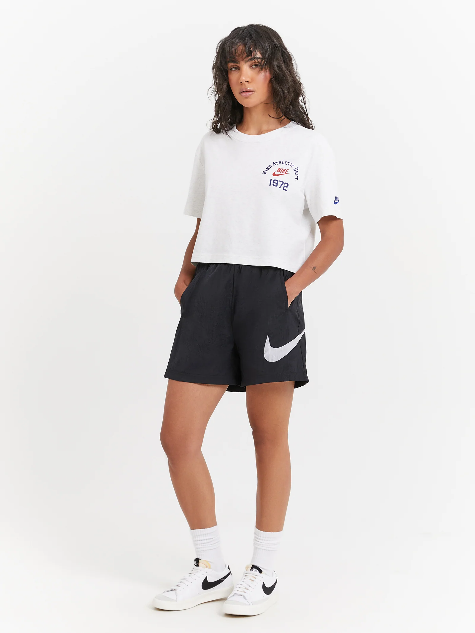 Sportswear Essentials High-Rise Woven Shorts
