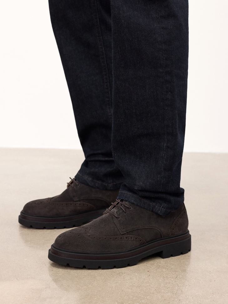 Brown derby shoes with rosette decoration