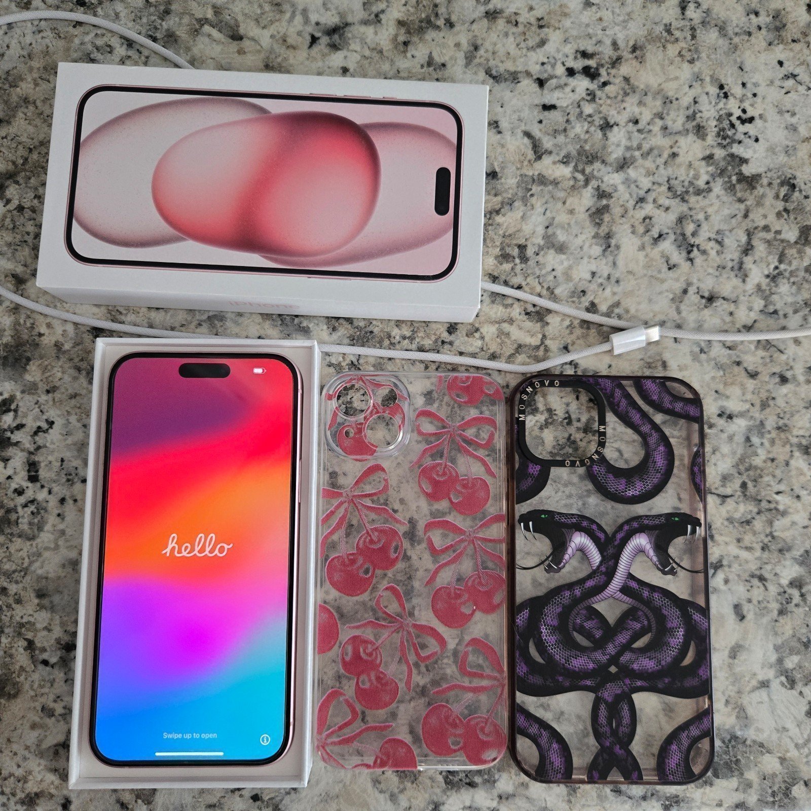 UNLOCKED Pink iPhone 15 plus 256gb