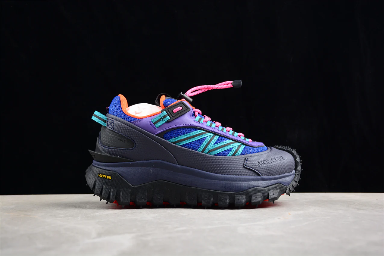 Moncler Trailgrip Gore-Tex Low Sneakers – Dark Blue